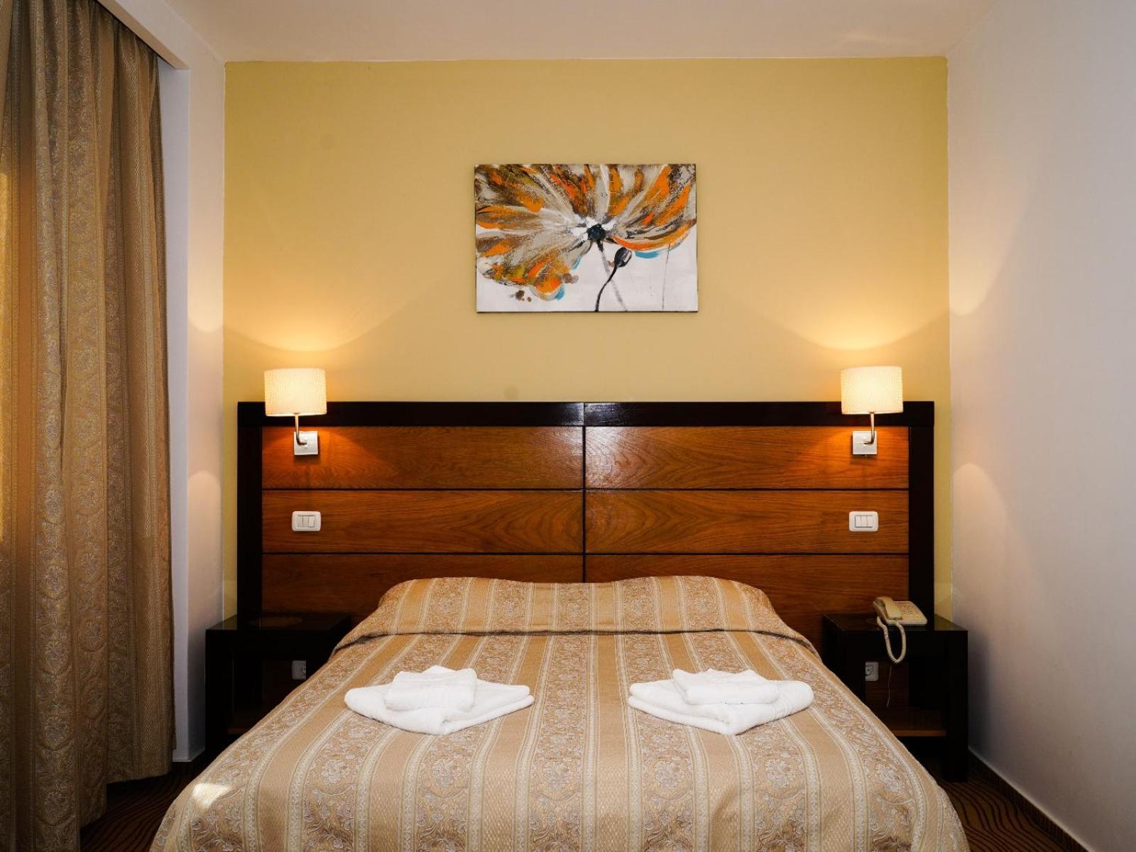 Hotel Criss 부쿠레슈티 외부 사진