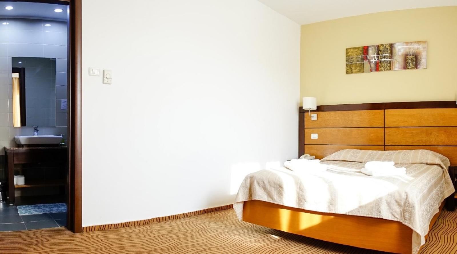 Hotel Criss 부쿠레슈티 외부 사진