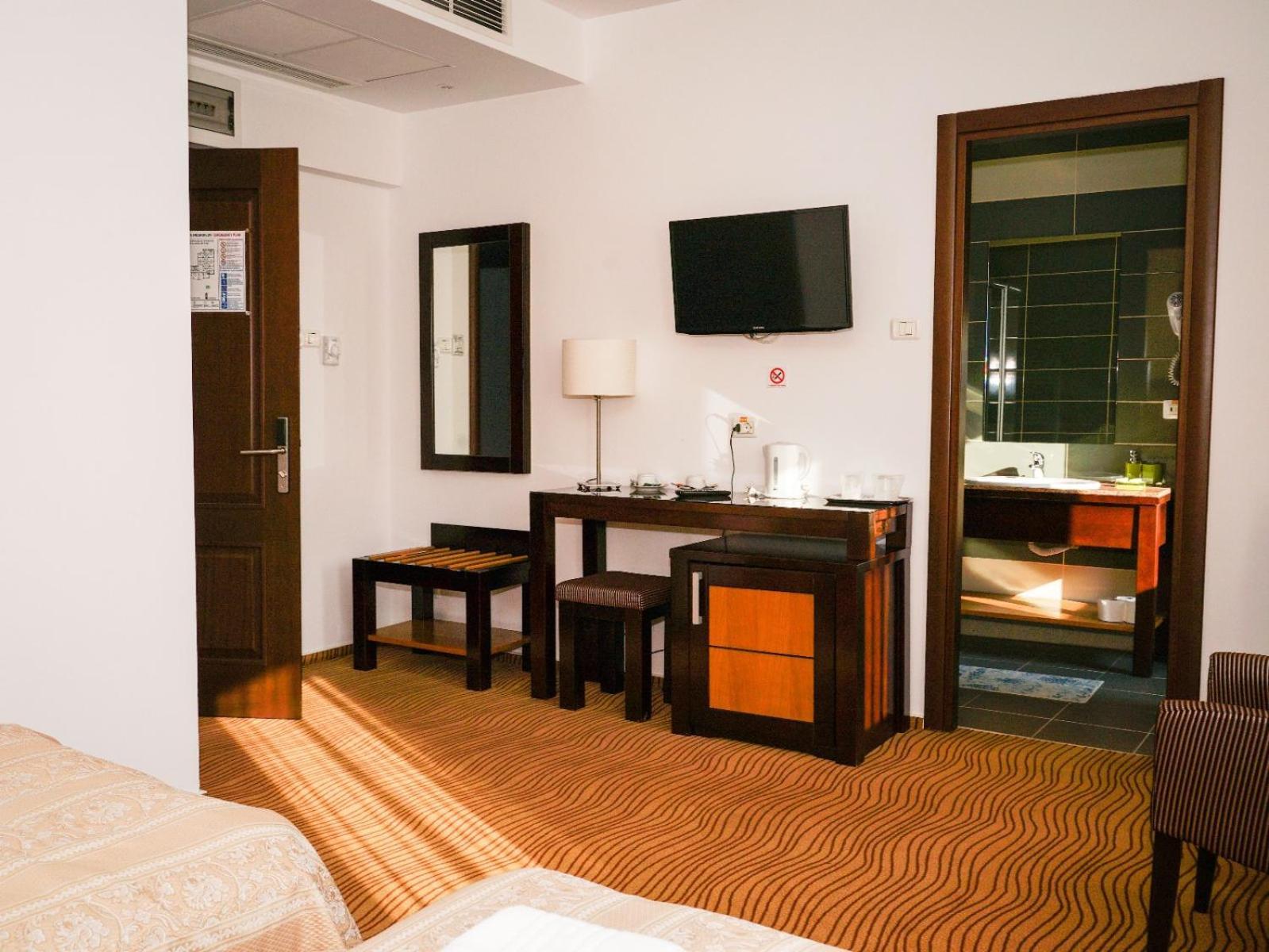Hotel Criss 부쿠레슈티 외부 사진